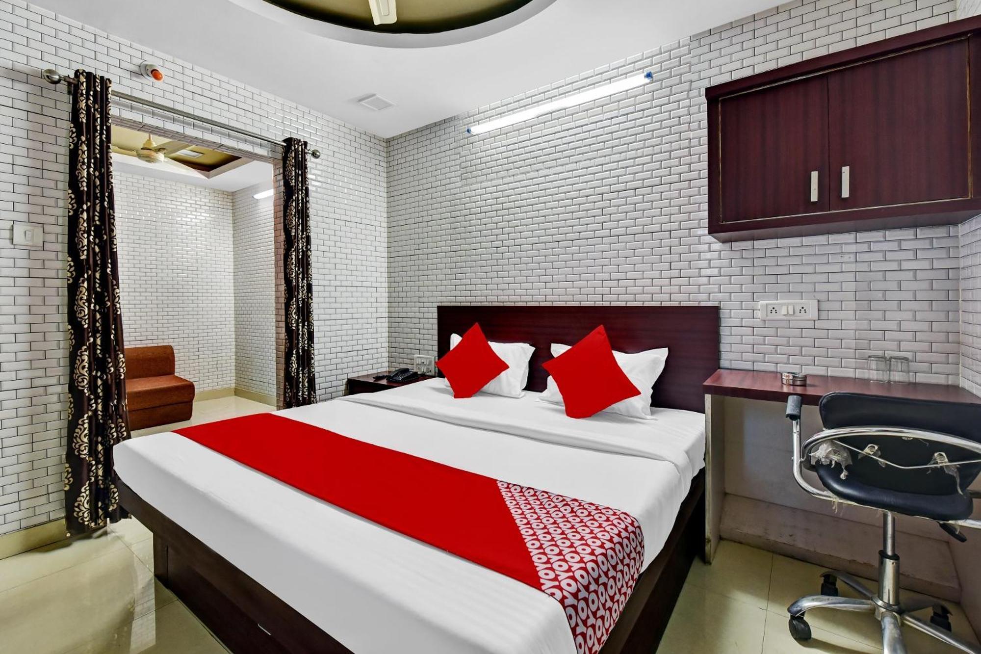 Hotel O Eleven Hotel & Banquet โกตา ภายนอก รูปภาพ