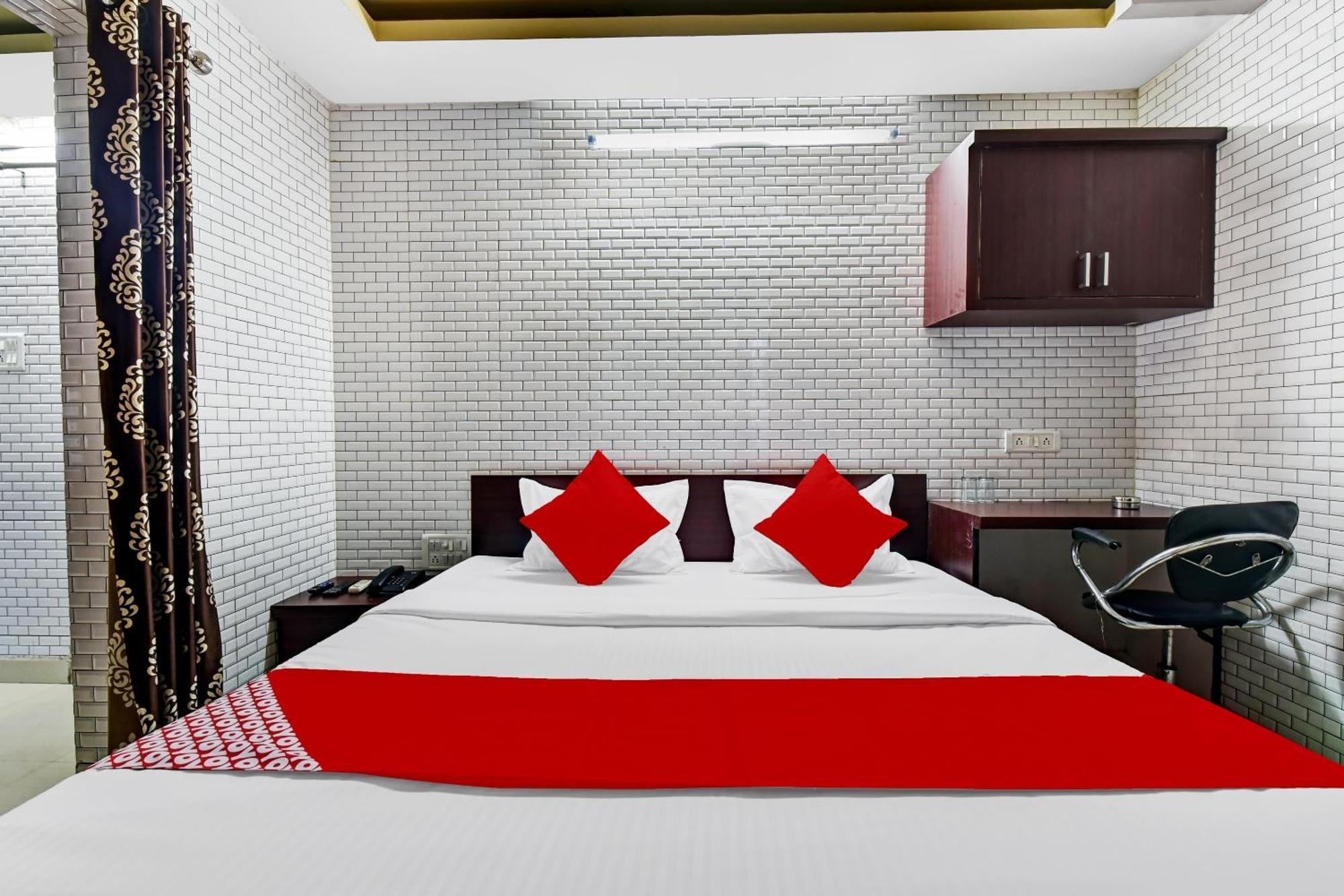 Hotel O Eleven Hotel & Banquet โกตา ภายนอก รูปภาพ