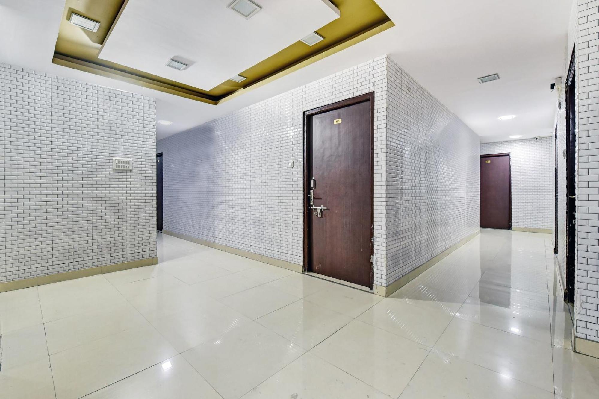 Hotel O Eleven Hotel & Banquet โกตา ภายนอก รูปภาพ