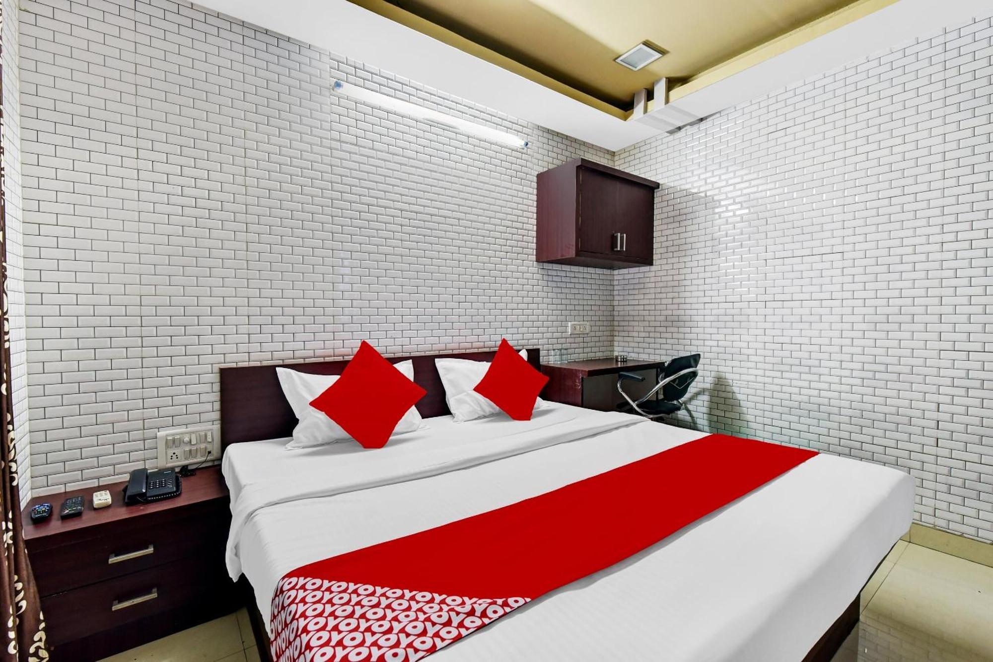 Hotel O Eleven Hotel & Banquet โกตา ภายนอก รูปภาพ